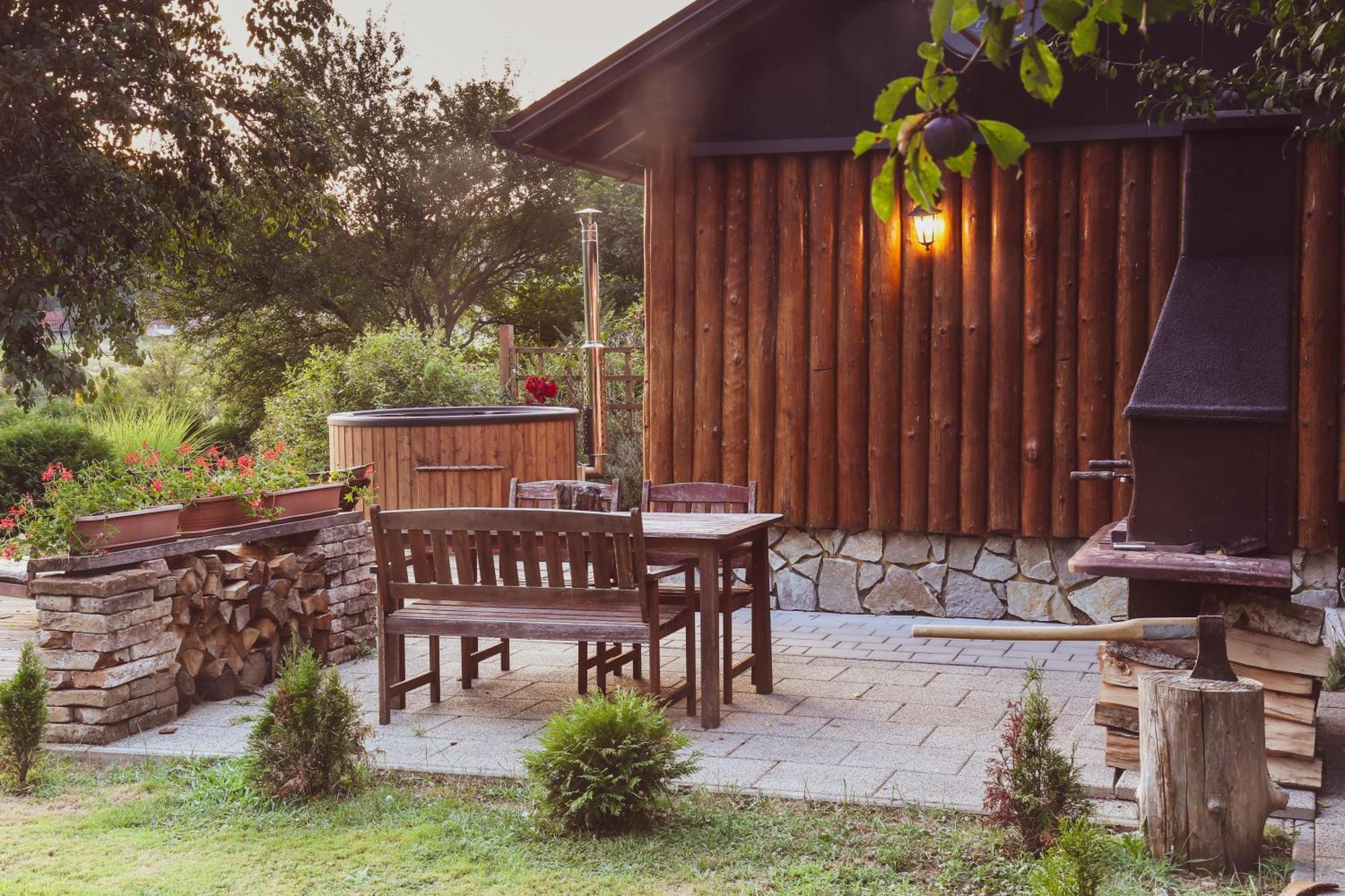Willa House Arupium - Hot Tub Otočac Zewnętrze zdjęcie