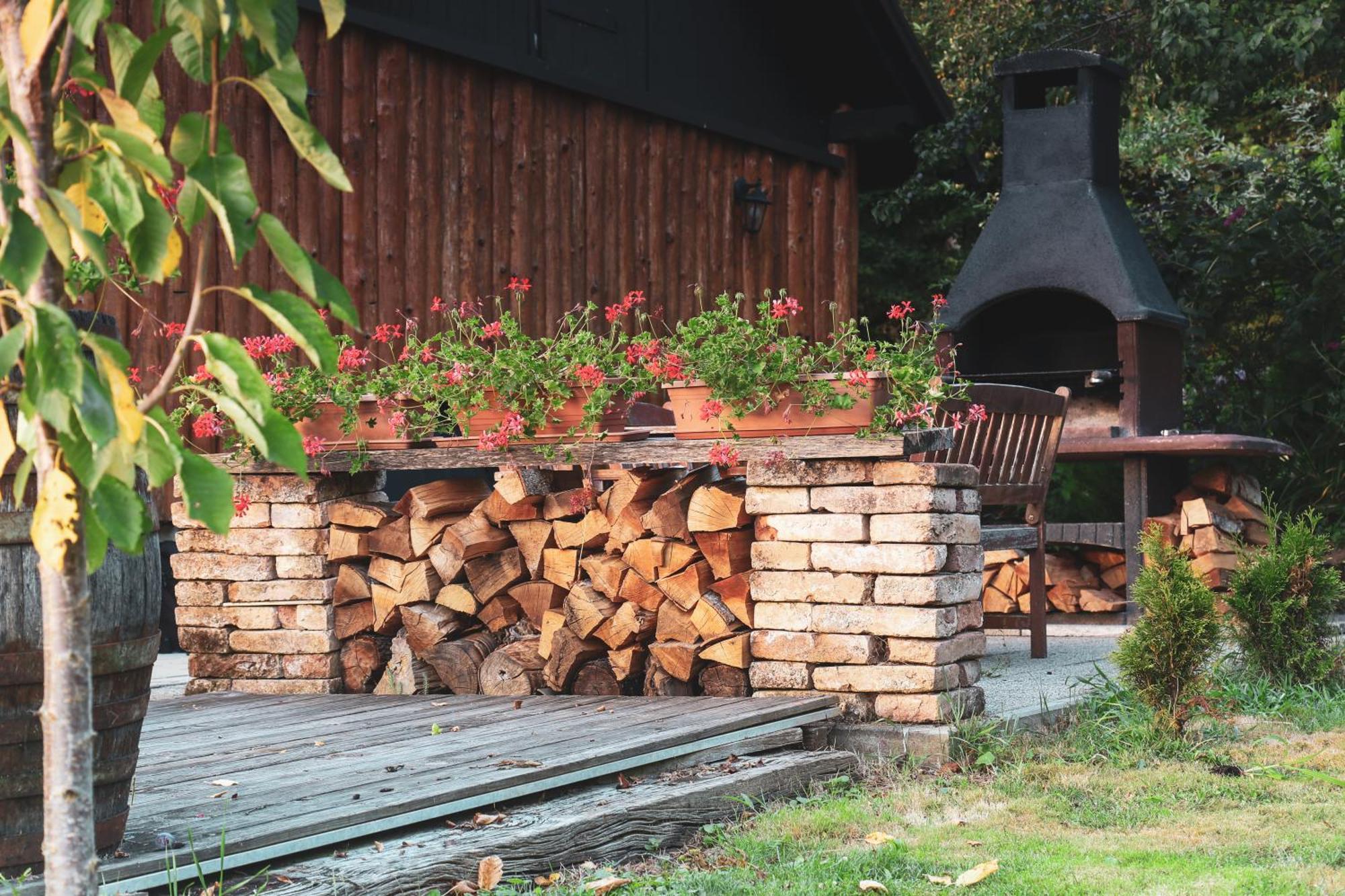 Willa House Arupium - Hot Tub Otočac Zewnętrze zdjęcie