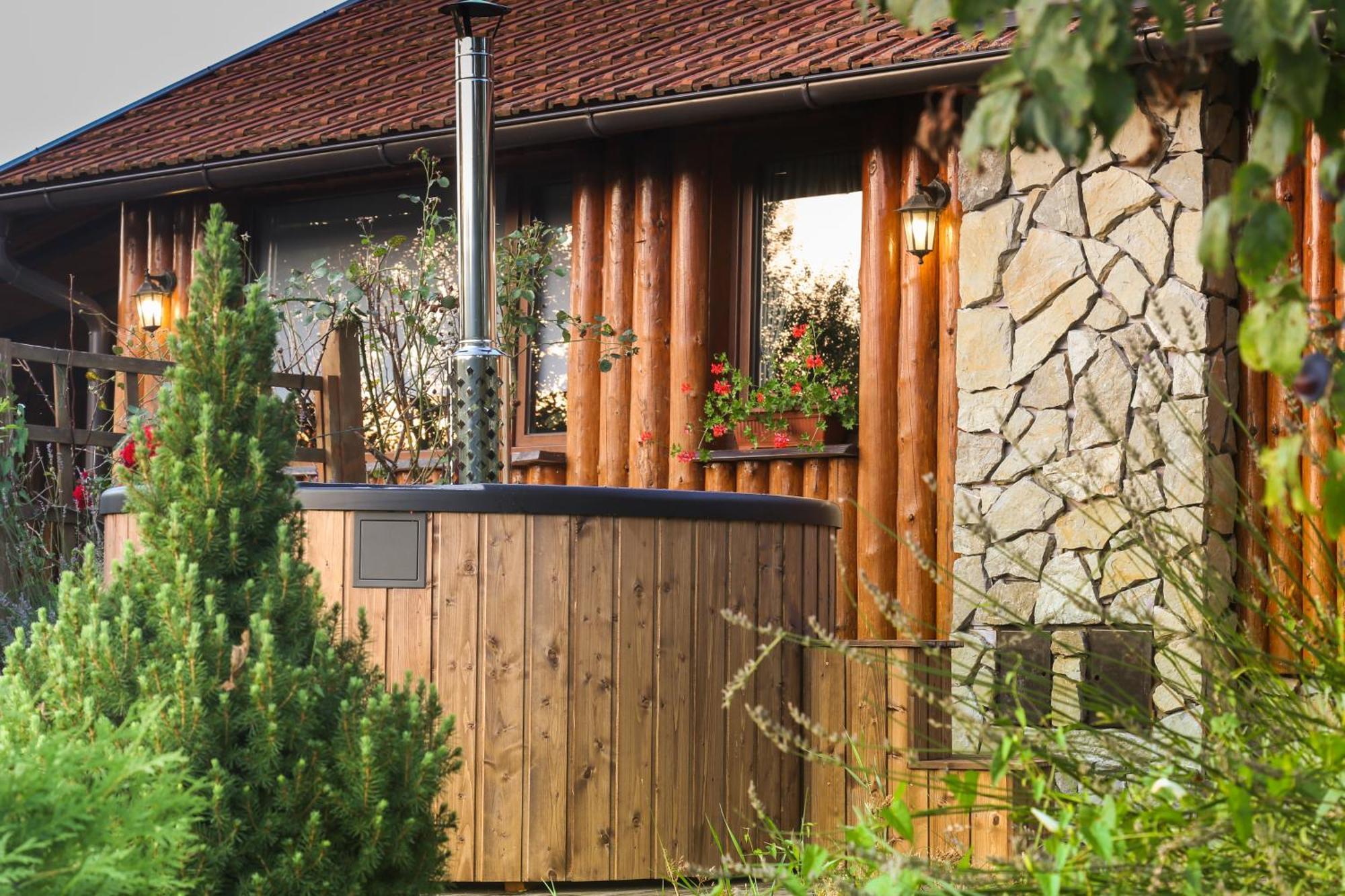 Willa House Arupium - Hot Tub Otočac Zewnętrze zdjęcie